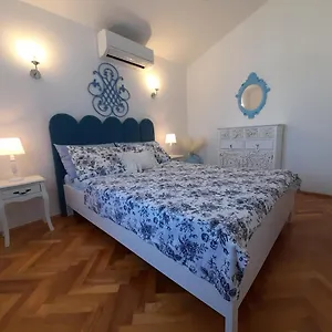 Apartman M Gregor Ideal For Relaxing Holidays, Baška
