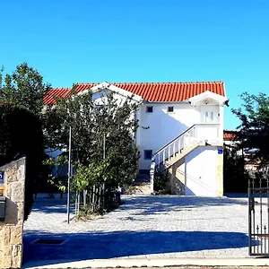 villa-sunny-nin.hotelinzadar.com/