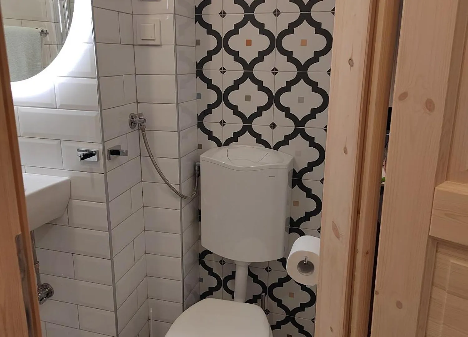דירות Little House In Baska