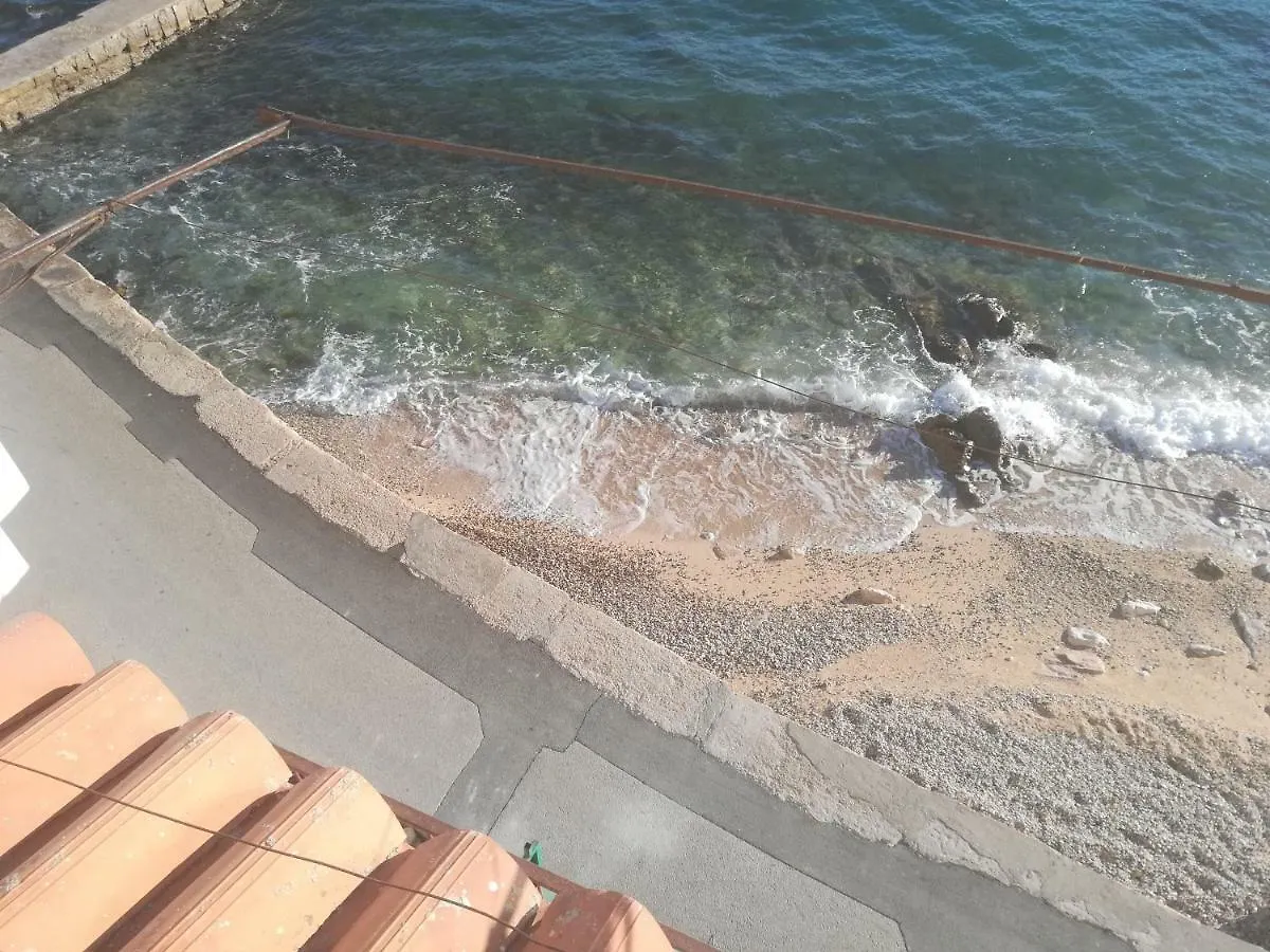 Little House In Baska Appartement